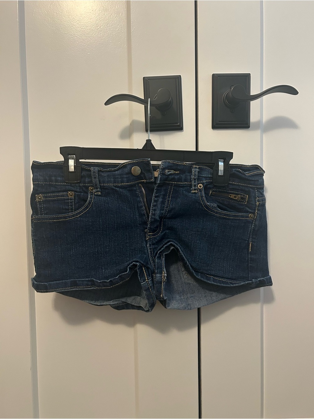 2.1 Denim Indigo Blue Jeans with Contrast Stitching